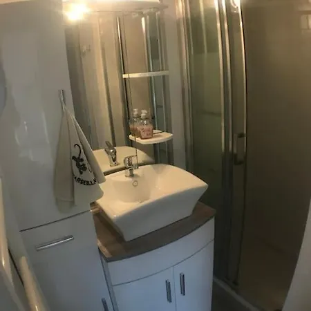 Holiday home Maison Mitoyenne Wifi Parking Entrethauetmer *